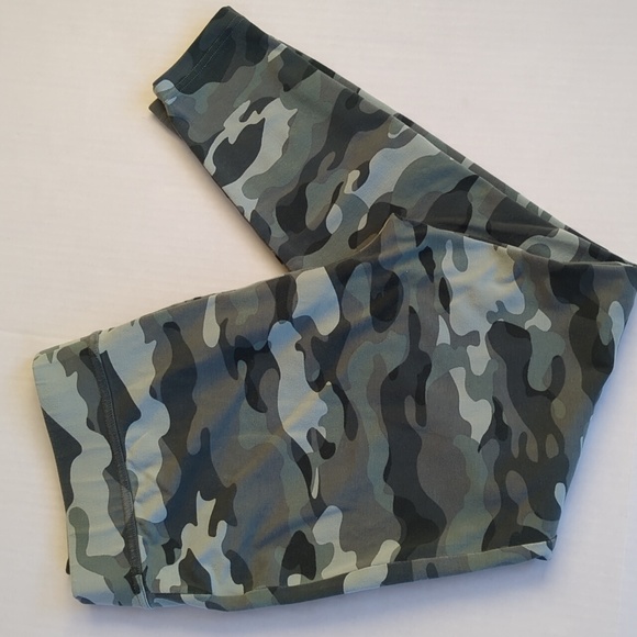 Lands' End Camouflage Starfish Legging Pant LARGE Green Camo - Picture 2 of 14